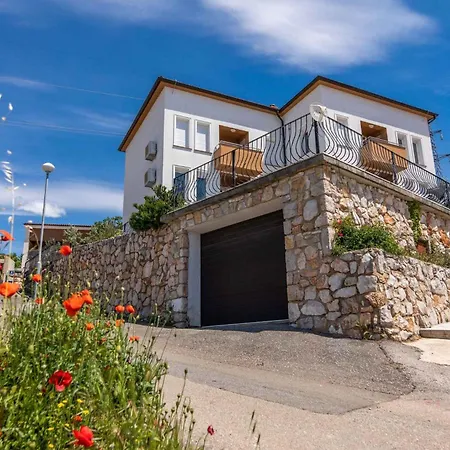 One-bedroom In Lv דירה *