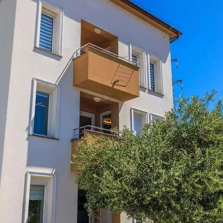 One-bedroom In Lv *