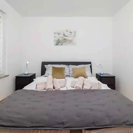 One-bedroom In Lv Apartman Crikvenica