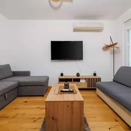 One-bedroom In Lv Apartman Crikvenica