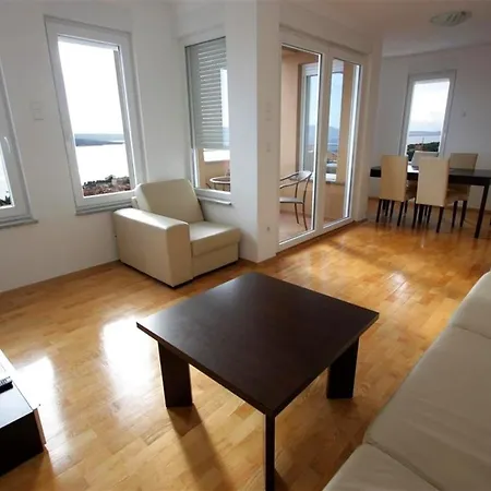 One-bedroom In Lv Apartman *